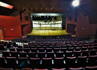 Teatro Municipal de Itajaí abre agenda para o segundo semestre