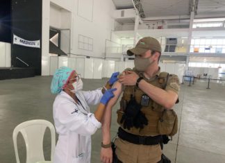 Itajaí divulga datas para vacinação das forças de segurança e salvamento e portuários