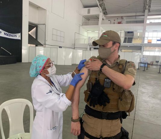 Itajaí divulga datas para vacinação das forças de segurança e salvamento e portuários