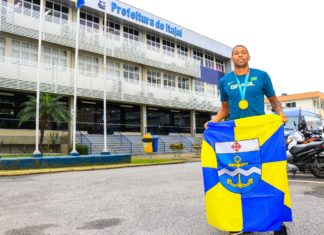 Atleta de Itajaí embarca para Tóquio nesta sexta-feira