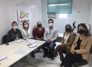 Secretaria Municipal de Saúde visita Laboratório Central de Saúde Pública