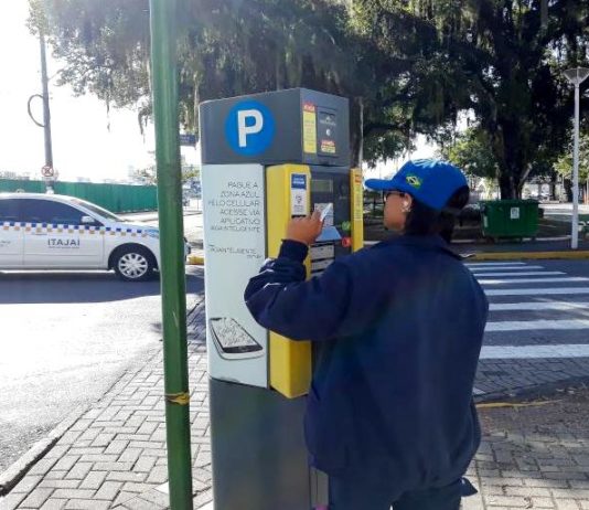 Estacionamento rotativo ganha previsão para voltar a funcionar em Itajaí. Saiba quando