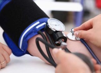 Cardiologista alerta para 5 doenças que a pressão alta pode provocar