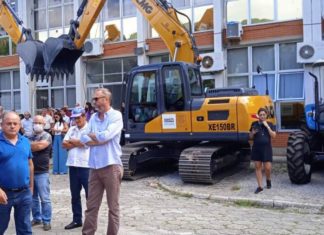 Comunidades rurais do município ganham trator agrícola para auxiliar nas plantações