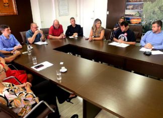 Município de Itajaí recebe representantes do Sindifoz e da Câmara de Vereadores para tratar sobre a greve dos servidores