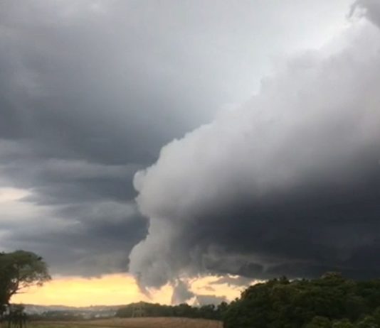 SC tem máxima de 37°C antes de temporais intensos com risco de desastres nesta quinta