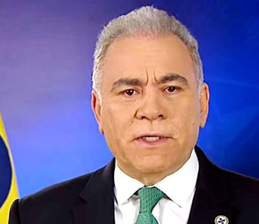 Governo anuncia fim da emergência sanitária por covid-19 no país