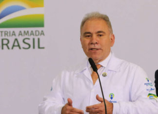 Covid-19: ministro oficializa fim de emergência sanitária