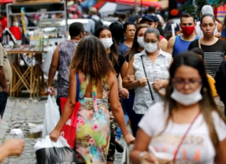Casos ativos da Covid-19 caíram em 13% ao longo de uma semana em SC
