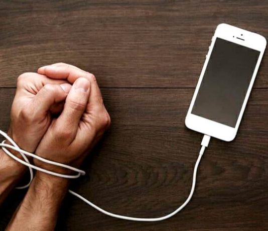 Reduzir uso de smartphones alivia sintomas de ansiedade