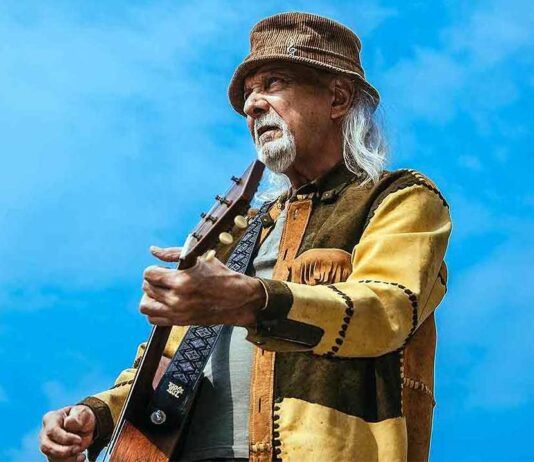 Festa Nacional do Colono terá show nacional do cantor Zé Geraldo