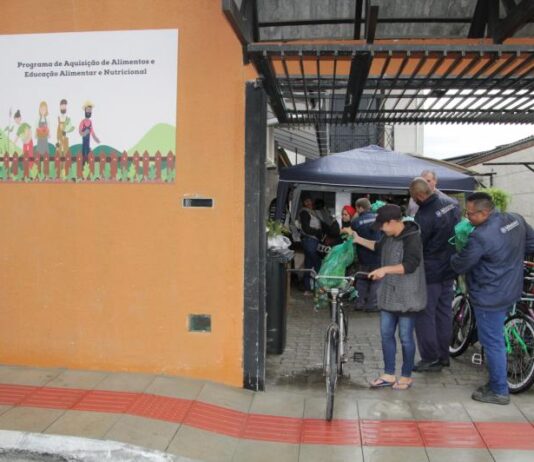 Itajaí doou quase 20 toneladas de alimentos em seis meses