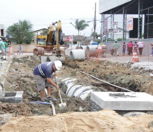Obra de macrodrenagem da bacia do Cordeiros entra na reta final