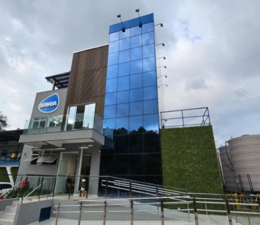 Semasa inaugura reforma geral na Estação de Tratamento de Água do bairro São Roque