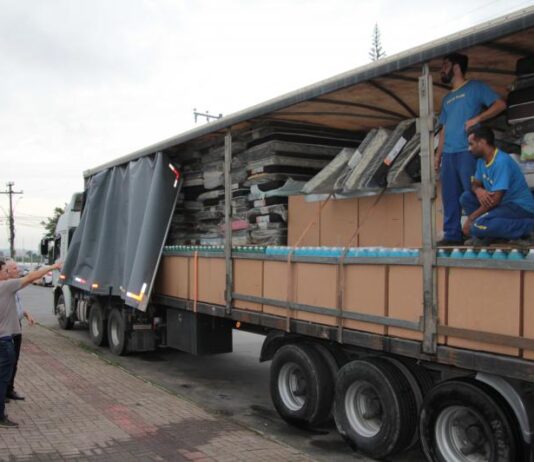 Município enviará três caminhões com doações para o Rio Grande do Sul