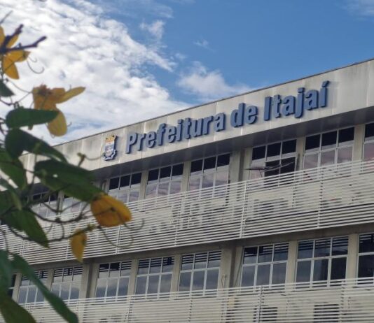 Itajaí divulga licitações que estão abertas para participação de empresas