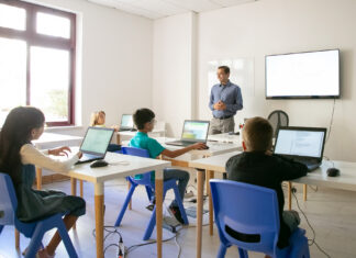 MEC anuncia reajuste salarial para professores da educação básica acima da inflação