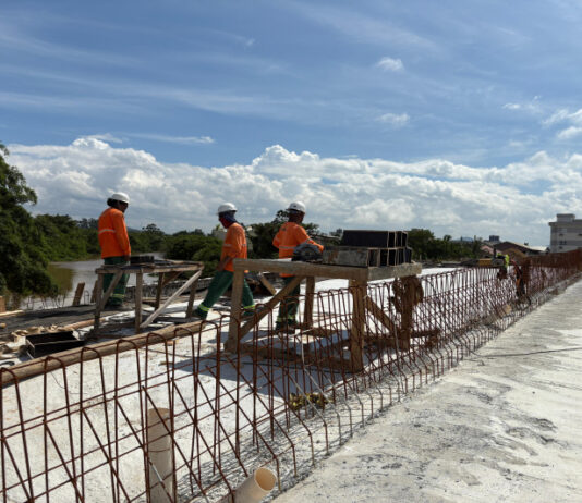 Prefeitura de Itajaí retoma obras da ponte entre São Judas e Cidade Nova