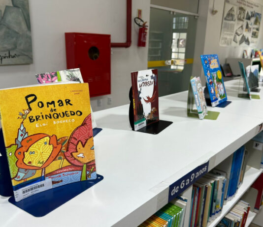 Biblioteca Pública de Itajaí promove Dia do Pijama para incentivar a leitura infantil