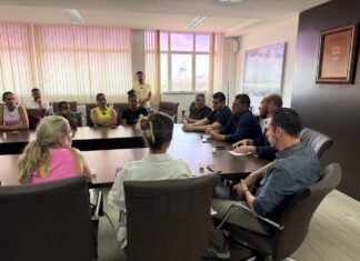 Prefeitura de Itajaí faz uma reunião com as vítimas dos incêndios ocorridos no sábado (22)