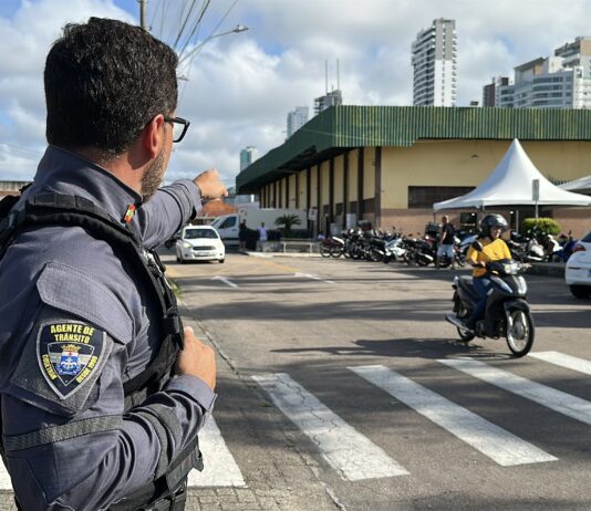 Mudanças no trânsito no Largo do Mercado Público durante o carnaval de Itajaí