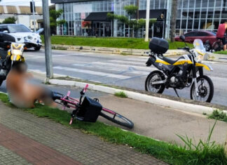 Agentes da Codetran prestam atendimento a mulher em surto no bairro São Vicente em Itajaí