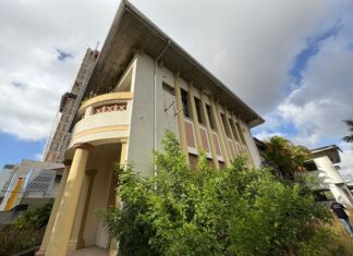 Vigilâncias de Itajaí fiscalizam antigo prédio da Polícia Federal e descartam risco de dengue