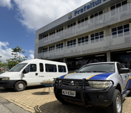 Itajaí economiza R$ 400 mil com manutenção de veículos da frota municipal