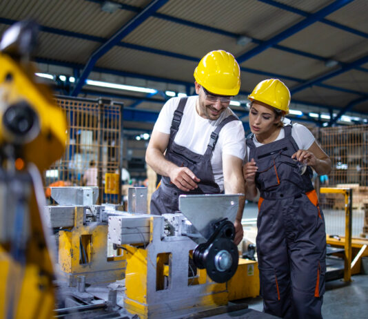 SC lidera contratações de estrangeiros no Brasil, e 75% são venezuelanos