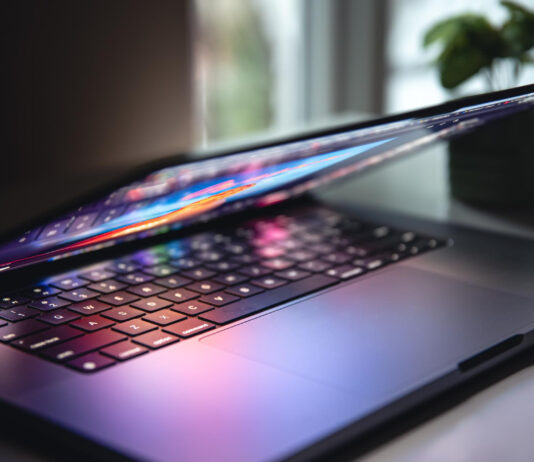 Sequestro de adolescente em SC levanta alerta sobre riscos em jogos online