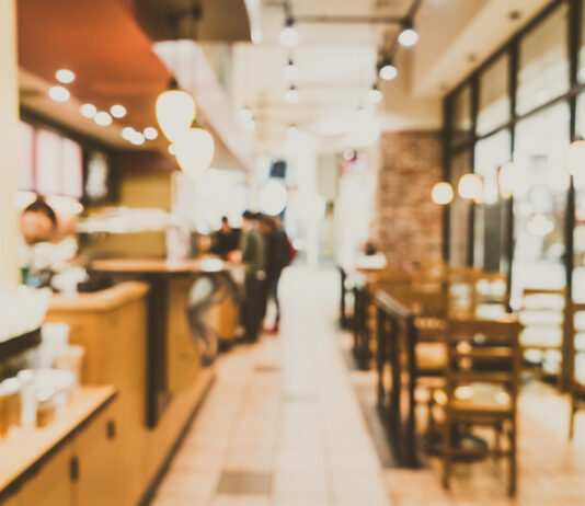 40% dos bares e restaurantes de SC estão endividados, mas esperam recuperação no Carnaval