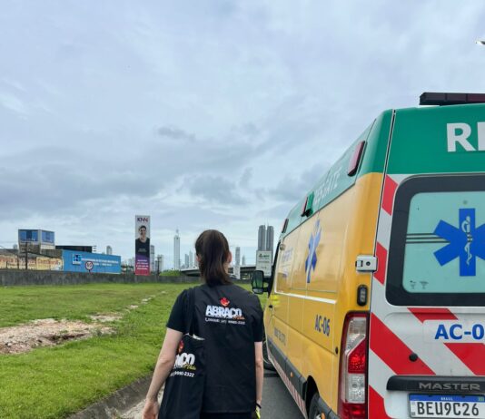 GM e equipe do Programa Abraço à Vida resgatam mulher em tentativa de suicídio na BR-101