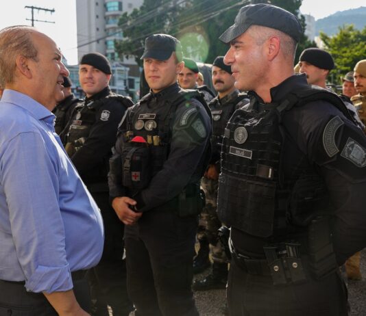 Governador Jorginho Mello anuncia aumento de 21,5% para servidores da Segurança Pública