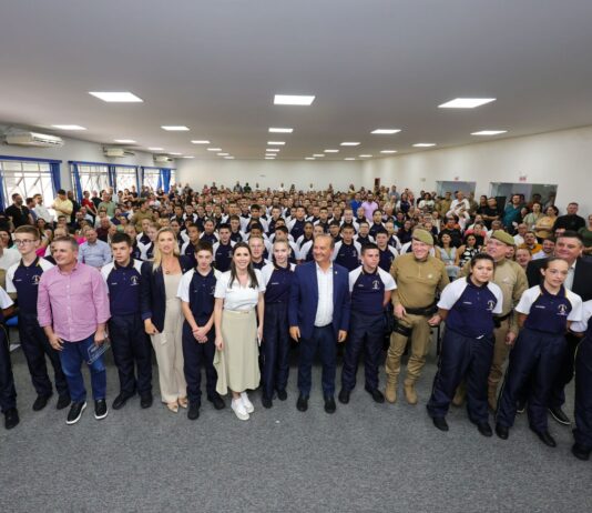 Governo de SC amplia colégios militares e inaugura sétima unidade em Chapecó