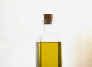 Mapa divulga lista de marcas e lotes de azeite de oliva proibidos para consumo