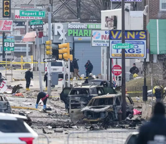 Queda de avião na Filadélfia na sexta-feira (31) à noite resulta em 7 mortos e 19 feridos