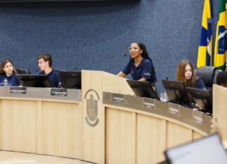 Itajaí estimula jovens a participarem do Programa Vereador Mirim