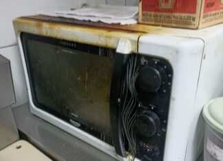 Interditado: Restaurante em centro comercial de Itajaí é fechado após fiscalização sanitária