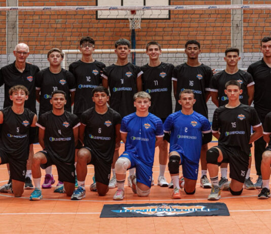 Vôlei Masculino de Itajaí começa com duas vitórias no Campeonato Estadual