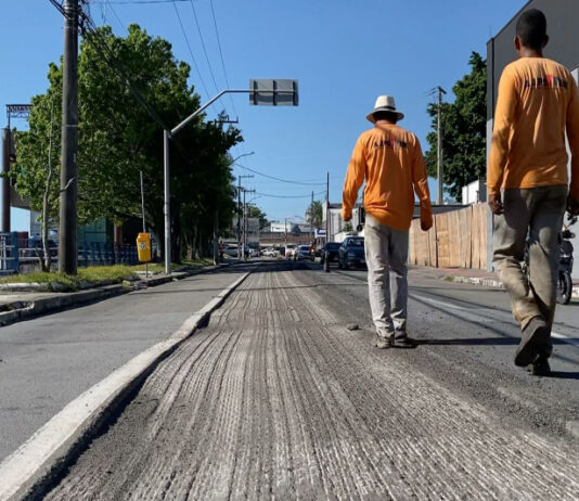 Iniciadas obras de fresagem e asfaltamento na Av. Prefeito Paulo Bauer em Itajaí