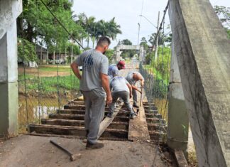 Começaram as obras de recuperação da ponte pênsil no bairro Carvalho