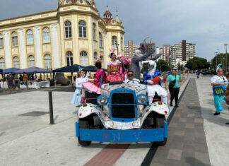 Atrações de Páscoa da Fundação Cultural animam o sábado no Centro de Itajaí