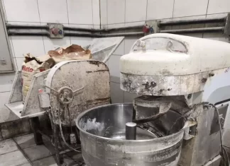 Fechada em Itapema fábrica de pães que operava sem higiene e abastecia a região
