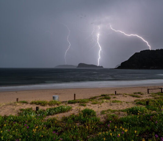 Trimestre terá chuva irregular e risco de temporais no Vale de Itajaí