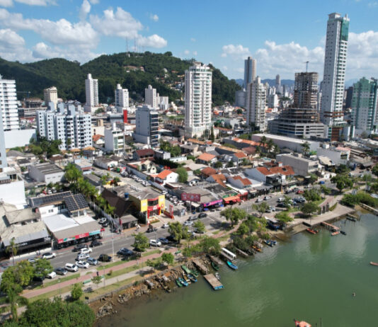 Desfile da Marejada volta às ruas de Itajaí após mais de 10 anos
