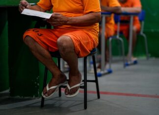 Mais de 12 mil detentos em SC vão concluir estudos com Encceja 2025