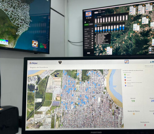 Itajaí é premiada em congresso estadual com projeto inovador de monitoramento da Defesa Civil