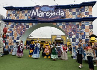 Cultura, tradição e alegria: Rua Hercílio Luz será palco do grande Desfile Oficial de Itajaí neste sábado (18)