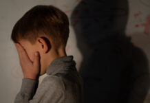 Menino de 11 anos é encontrado caminhando sozinho às margens da BR-101 em Santa Catarina