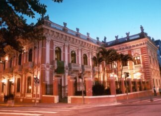 Museu Histórico de SC abre exposição em homenagem a Dom Pedro II e seus 180 anos em Santa Catarina